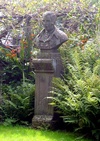 The First Burns Bust, Stonehaven