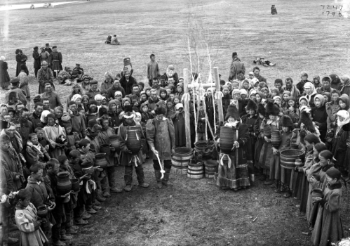 A staged Ysyakh at the beginning of the twentieth century. Photograph courtesy of the American Natural History Museum