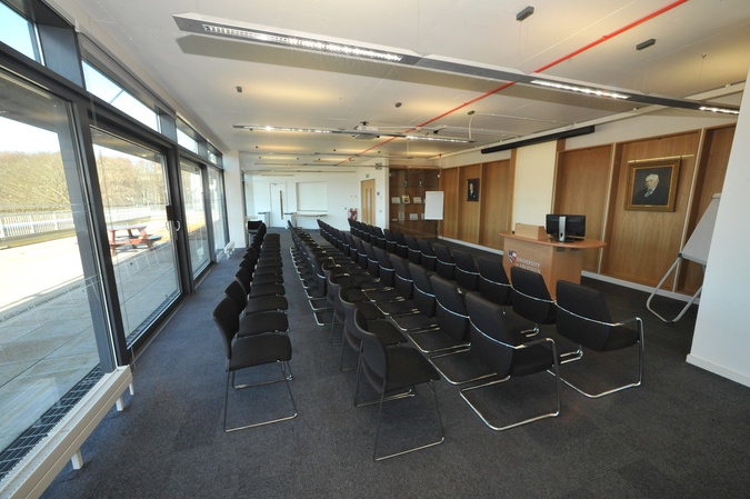 402 - Conference Room (Theatre layout)