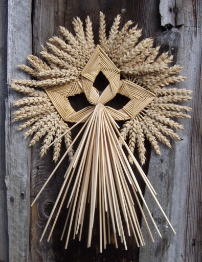 Straw shaped into design