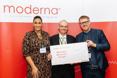 Jameka Hill, Senior Director, Clinical Trial Health Equality, Moderna, HSRU's Prof Shaun Treweek and Stuart Carroll, Director, Market Access and Policy Affairs UK and Ireland, Moderna