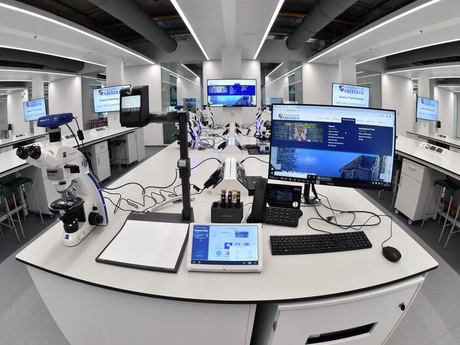 Interior of one of the labs in the Science Teaching Hub