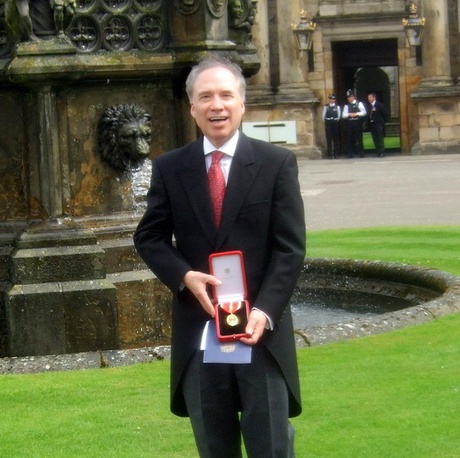 Sir Lewis outside Holyrood House