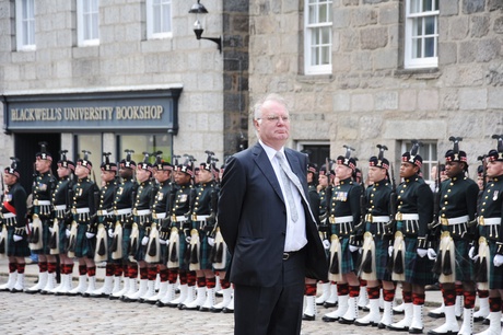 Pipe banner presentation