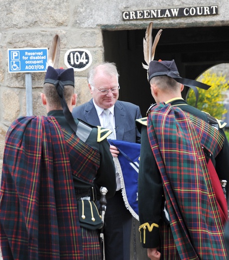 Pipe banner presentation