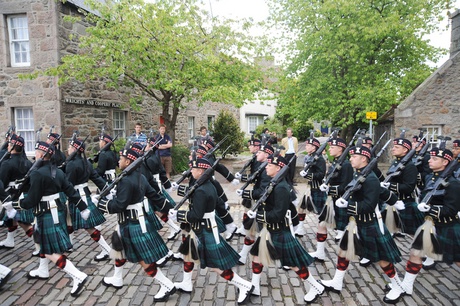 Pipe banner presentation