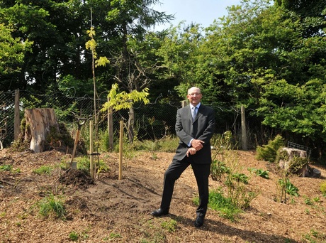 Richard Walker, Head Gardener of the Cruickshank Botanic Garden