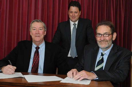 Halliburton Chief Executive Officer Dave Lesar, Halliburton UK Vice President Simon Seaton, University of Aberdeen Principal and Vice-Chancellor Professor Ian Diamond 