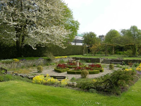 Cruickshank Botanic Garden