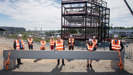 BioHub partners, including Professor Siladitya Bhattacharya (back far right) were joined by Scottish Finance Secretary Kate Forbes MSP and Chancellor of the Duchy of Lancaster and Minister for the Cabinet Office, Michael Gove MP