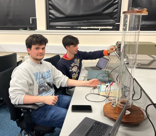 Students doing a practical class in the Department of Physics teaching laboratories. Image credit: Ross Macpherson